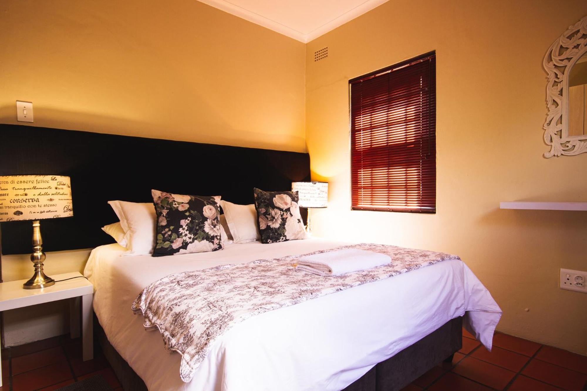 Swellendam Self Catering Exterior foto